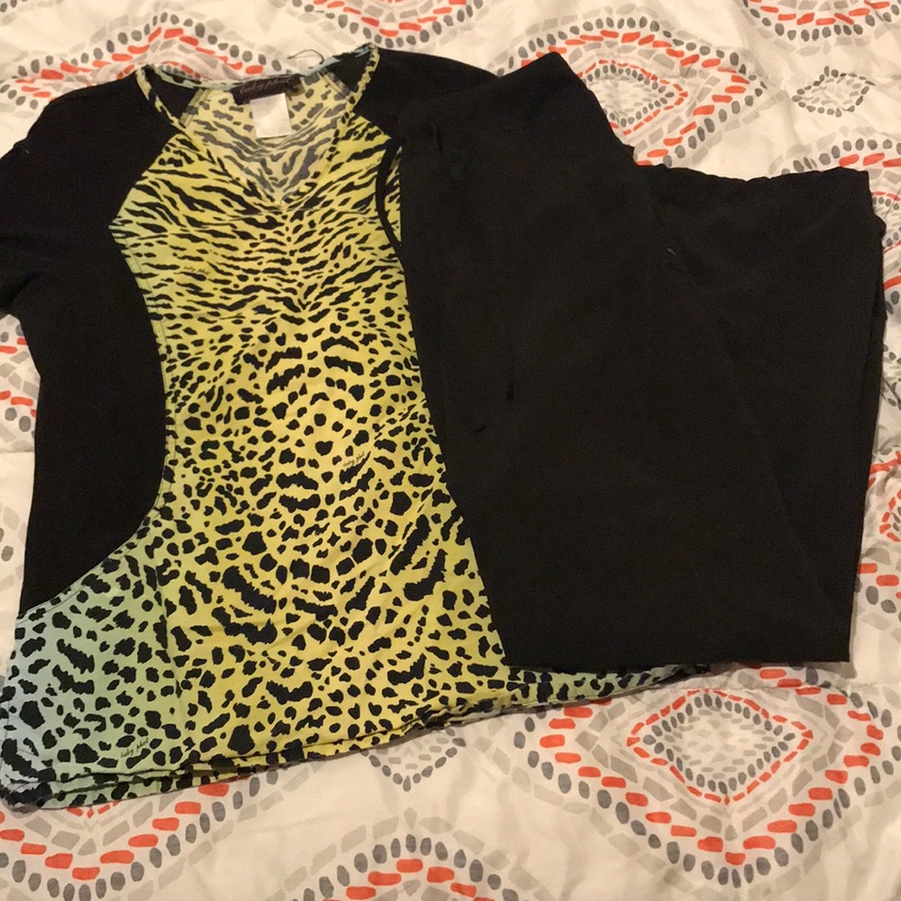 Medium Scrub Set